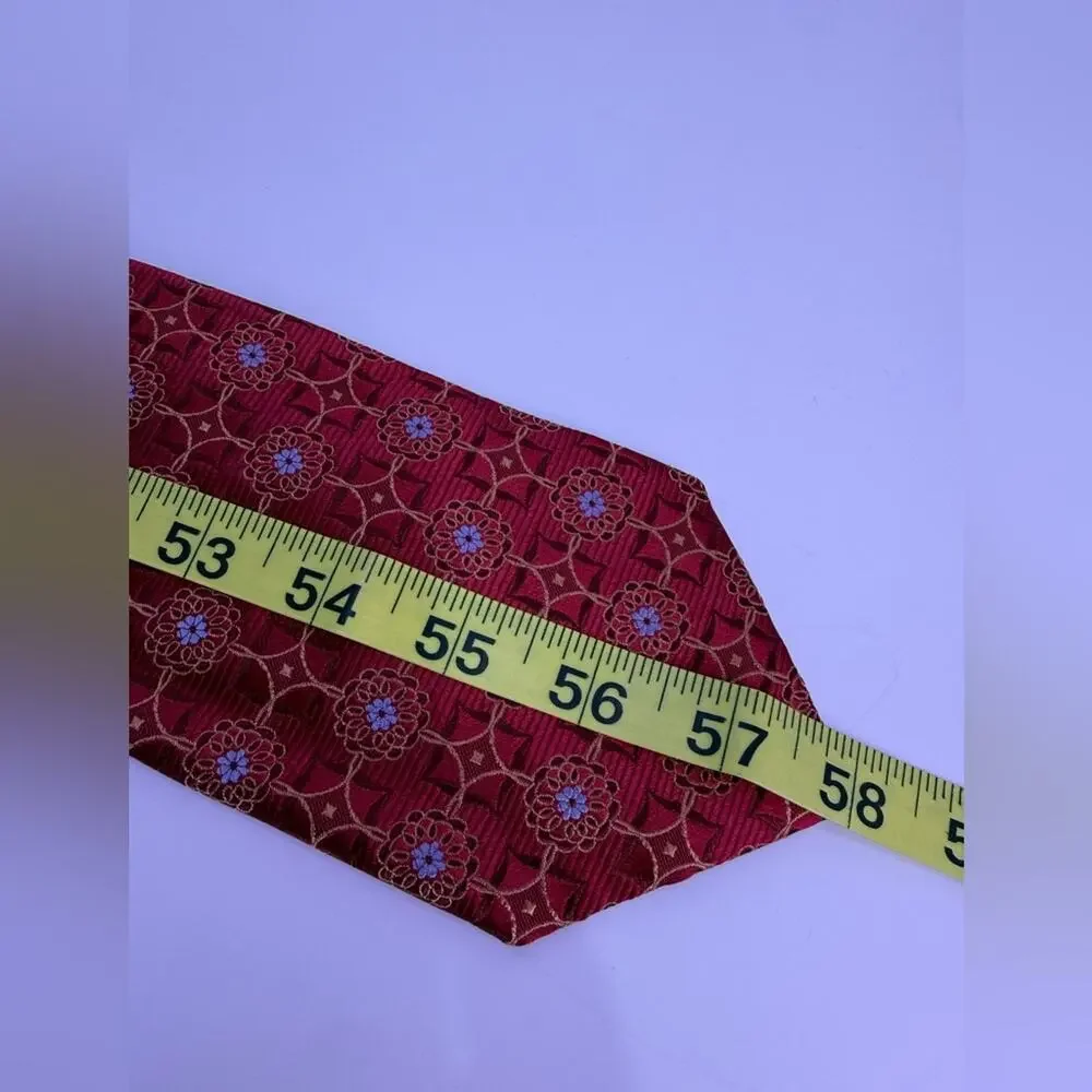 NWT Geoff Nicholson 100% Silk Tie Red Gold Floral Medallion Made in Italy